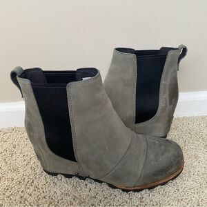 Sorel Lea Wedge Chelsea Ankle Boots Grey Quarry Leather 8.5